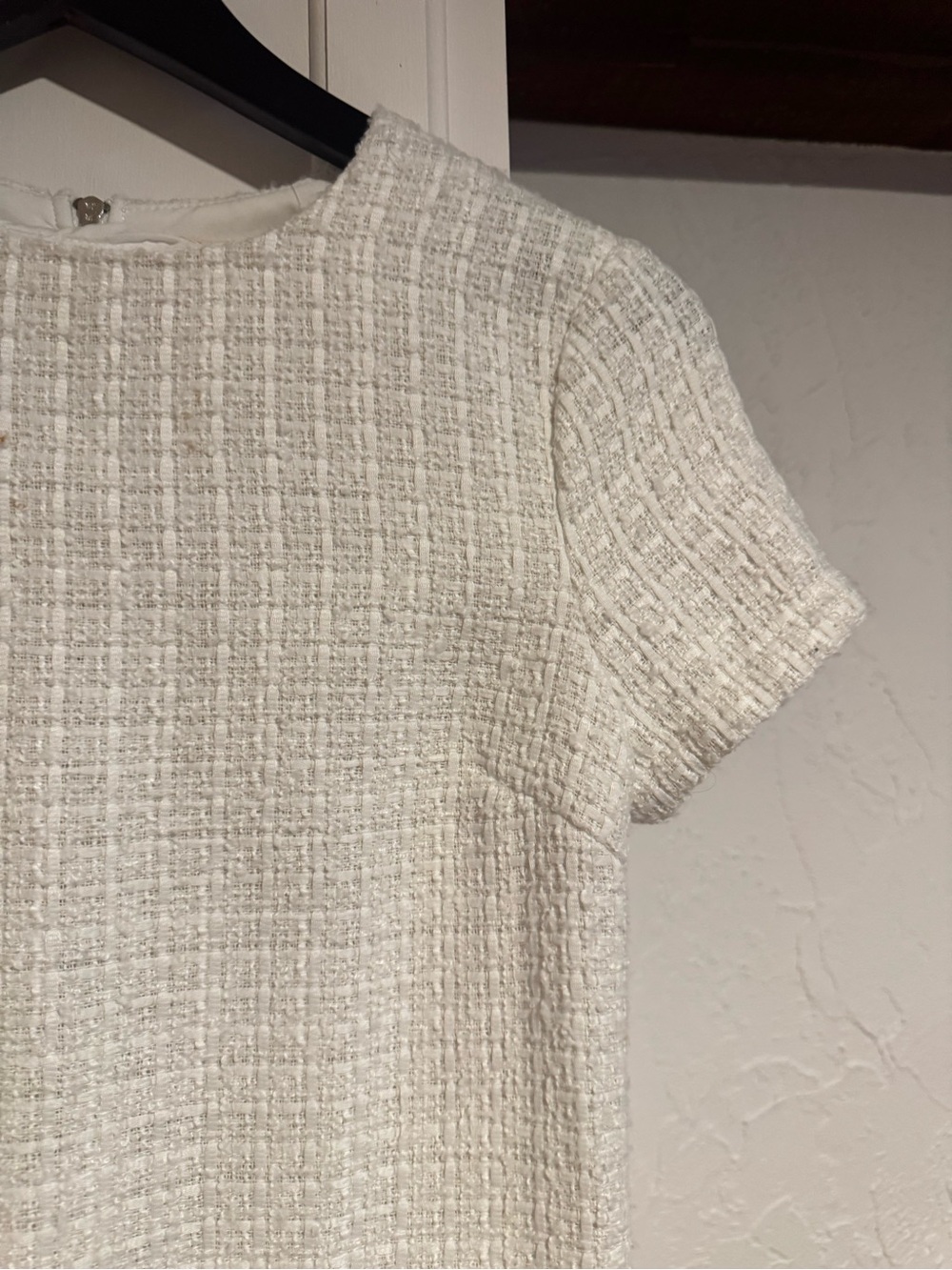 NWT Classic Short-Sleeve Tweed Shift Dress in Cream - Picture 5 of 10